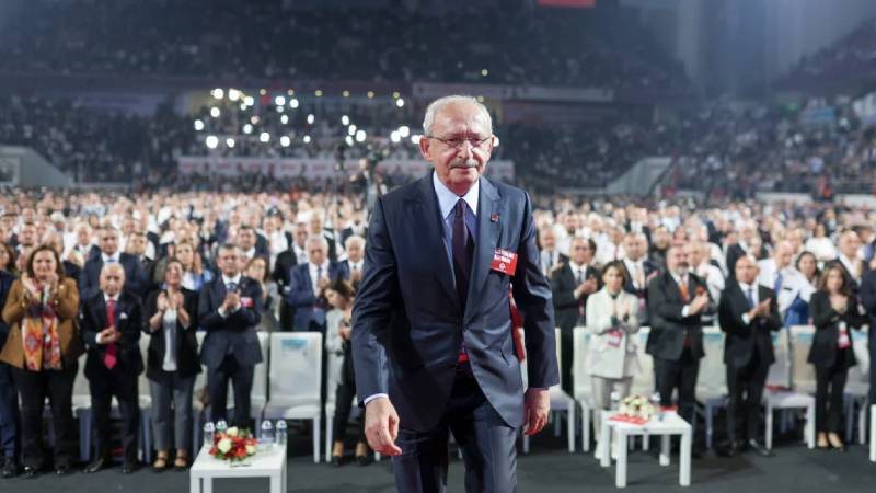 kemal kilicdaroglu tbmmde cahit karakasin cenaze torenine katildi gazetecilerin israrli sorularini yanitsiz birakti wgdUvbKb