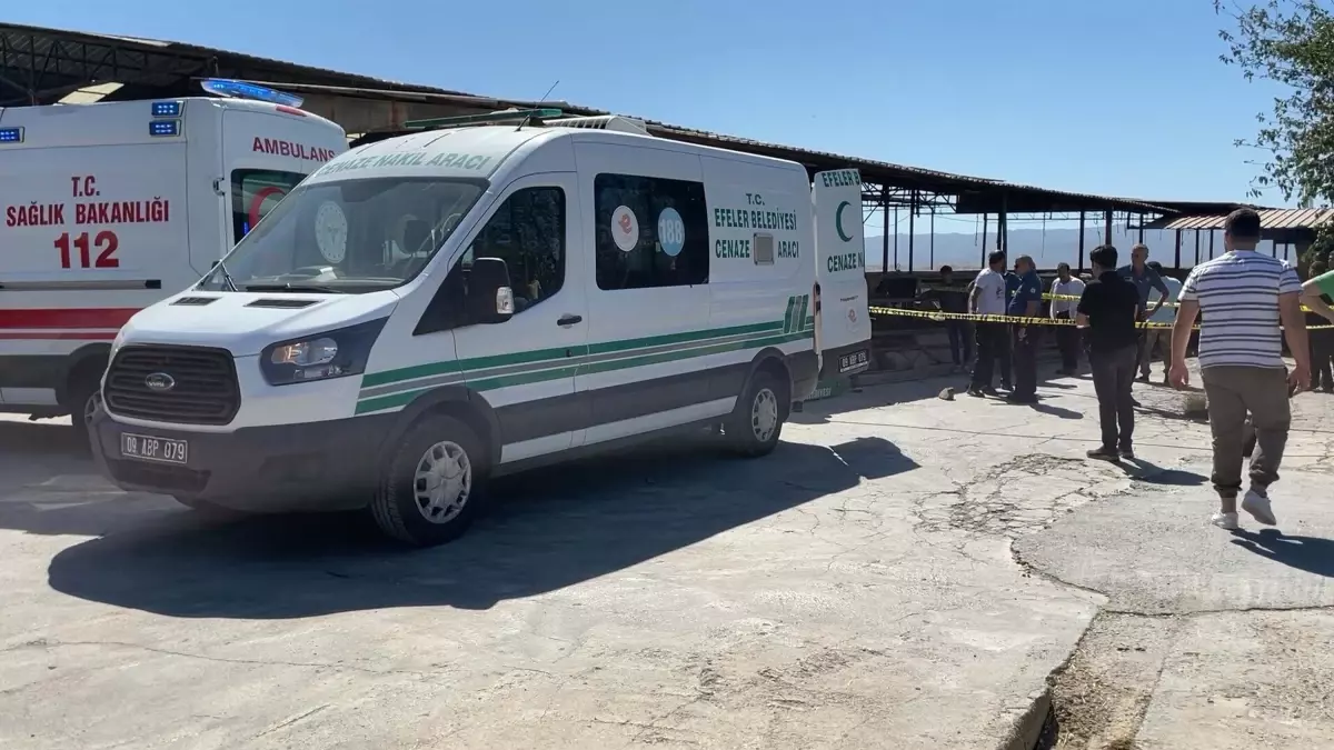 kucuk cocuk sut kamyonunun carpmasiyla hayatini kaybetti EHhmebpl