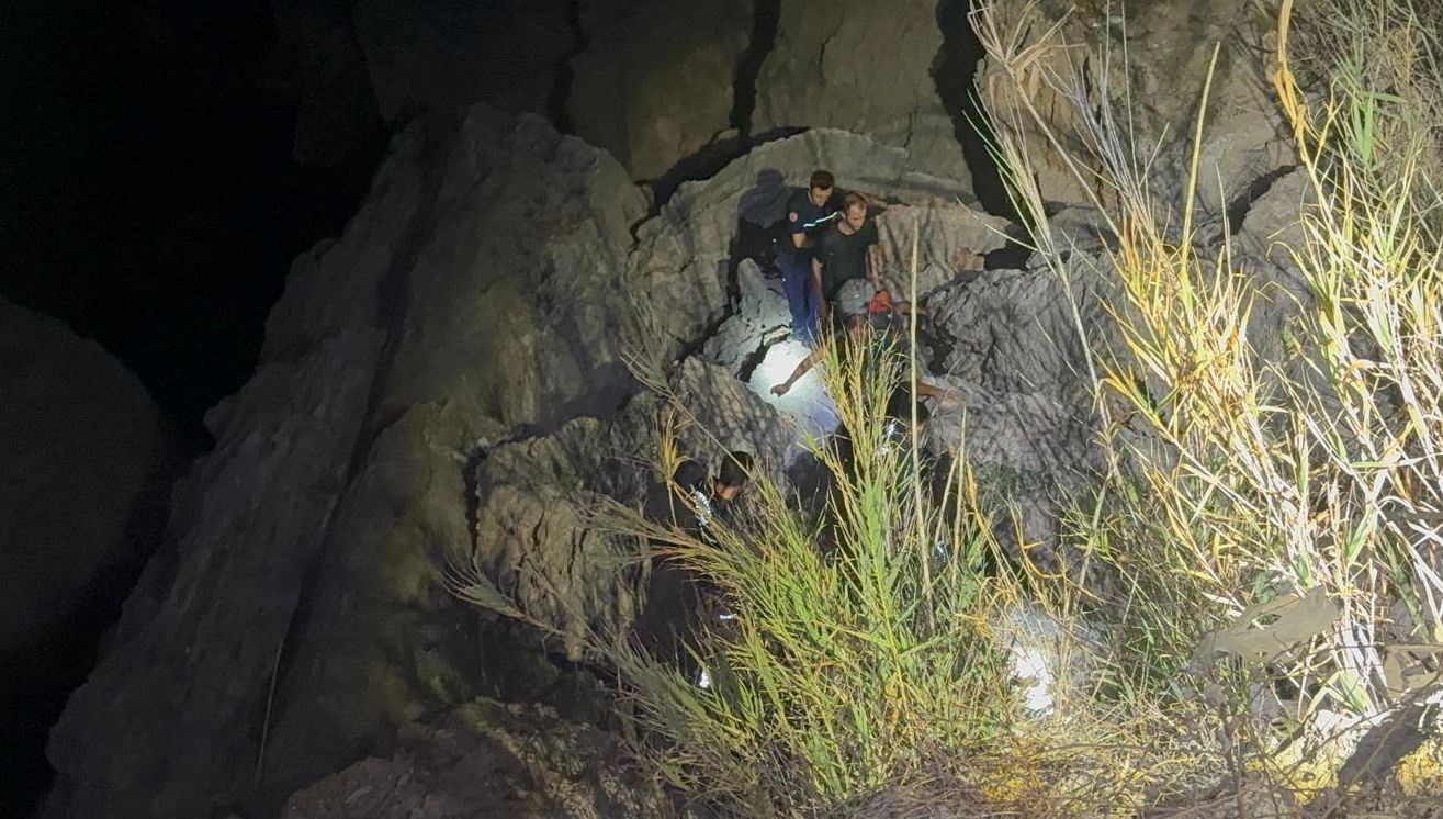 balik tutmak isterken mahsur kaldilar 2S6gPdXJ.jpg