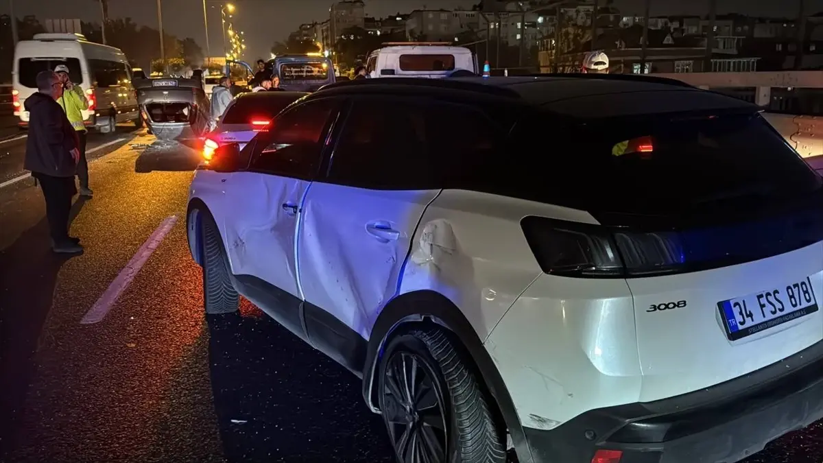 bayrampasada zincirleme kaza EpOfmXV7.jpg