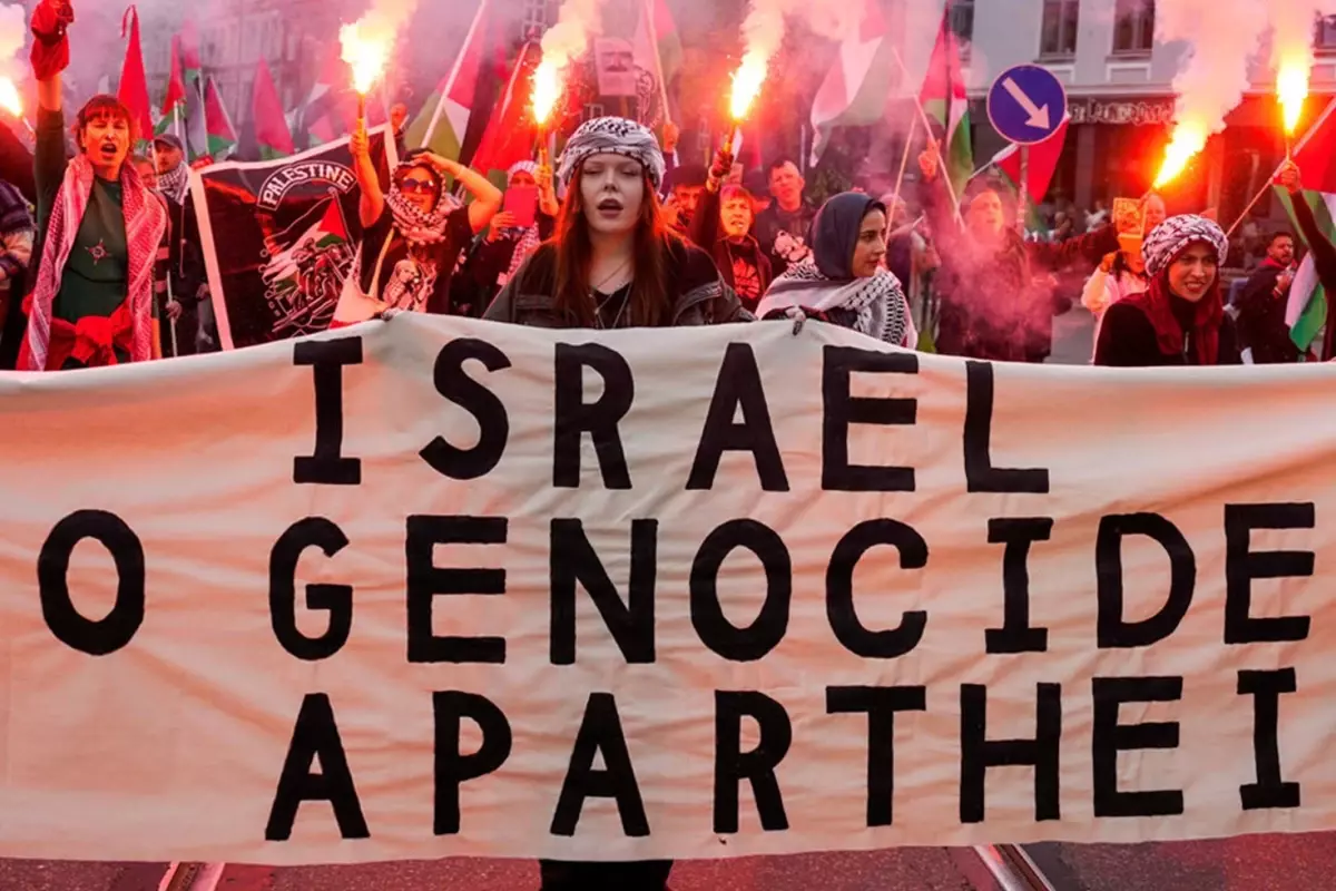 binler sokaga indi norvecten israil maci oncesi filistine destek yuruyusu AQeGJ9uA