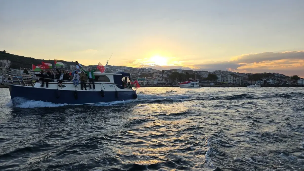 bursada filistine destek icin tekne turu duzenlendi iA4WTLXY