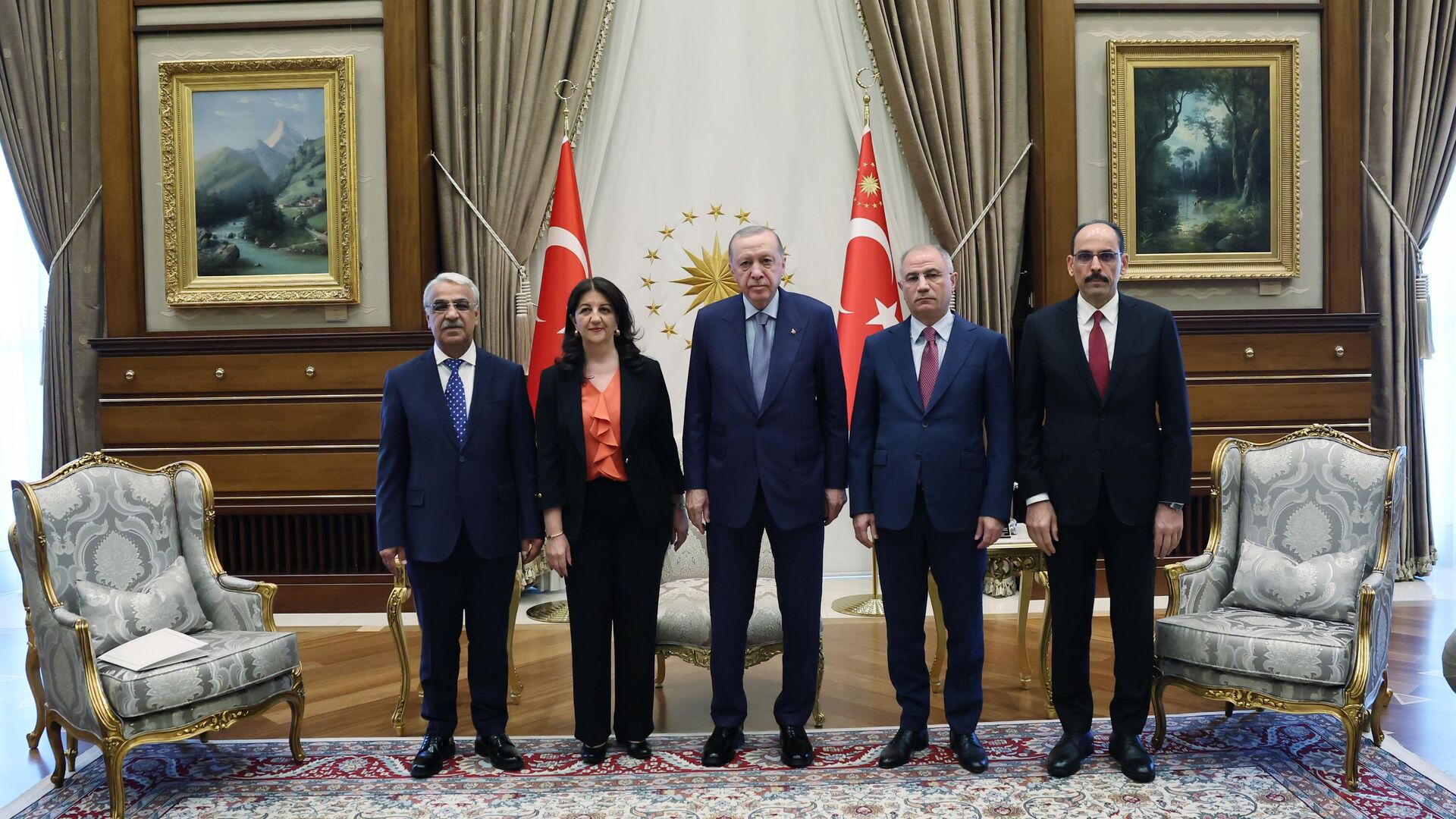 cumhurbaskani erdogan ve dem heyetinin gorusmesi basladi W8x5xAub.jpg