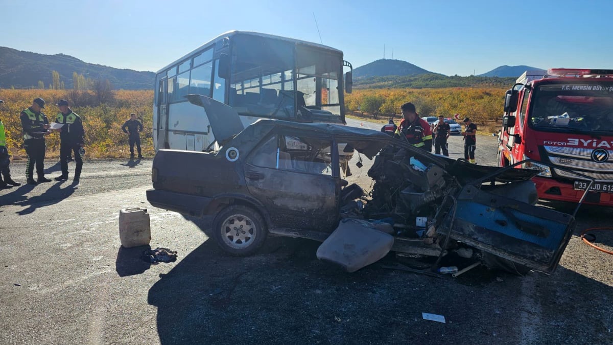 mersinde tarim iscilerini tasiyan midibus otomobille carpisti 3 olu 12 yarali t67RBuzW.jpg