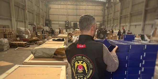 kocaelide 38 bin 208 taklit arac parcasi ele gecirildi CJKWPVeF.jpg