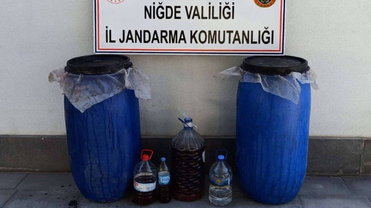 nigde 322 litre el yapimi icki ele gecirildi fqLVFd8U.jpg