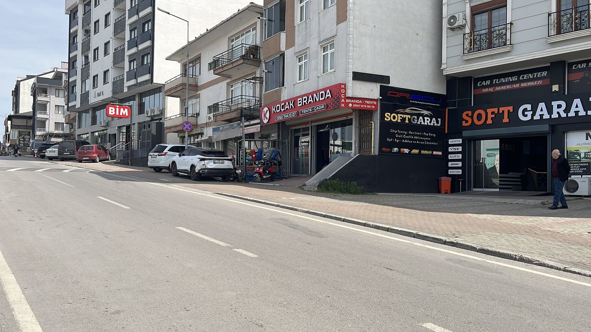 Çayırova’da Gerçekleşen Trafik Kazasında 3 Kişi Yaralandı