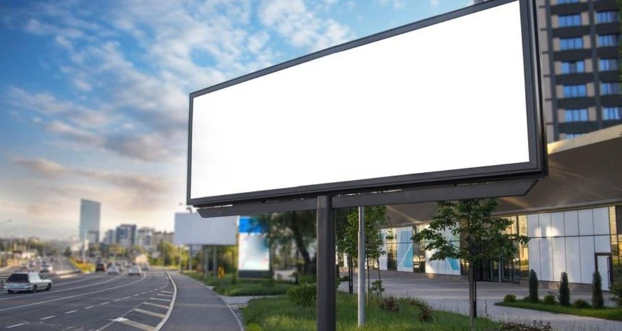 Amsterdam’da Reklam Panoları Değişti: Et ve Tatil Reklamlarına Yasak Getirildi