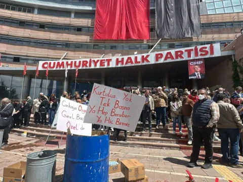 Gazze’de jeneratör krizi: Yenidoğanlar sıcakta hayat mücadelesi veriyor