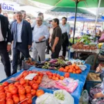 Cemil tugay tirede vatandaslar ureticiler ve esnafla bulustu fTSiWr2i