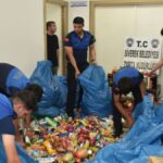 Cocuklarin en sevdigi abur cuburlar icinde tam 5 ton urun bozuk cikti PF6LvZY9